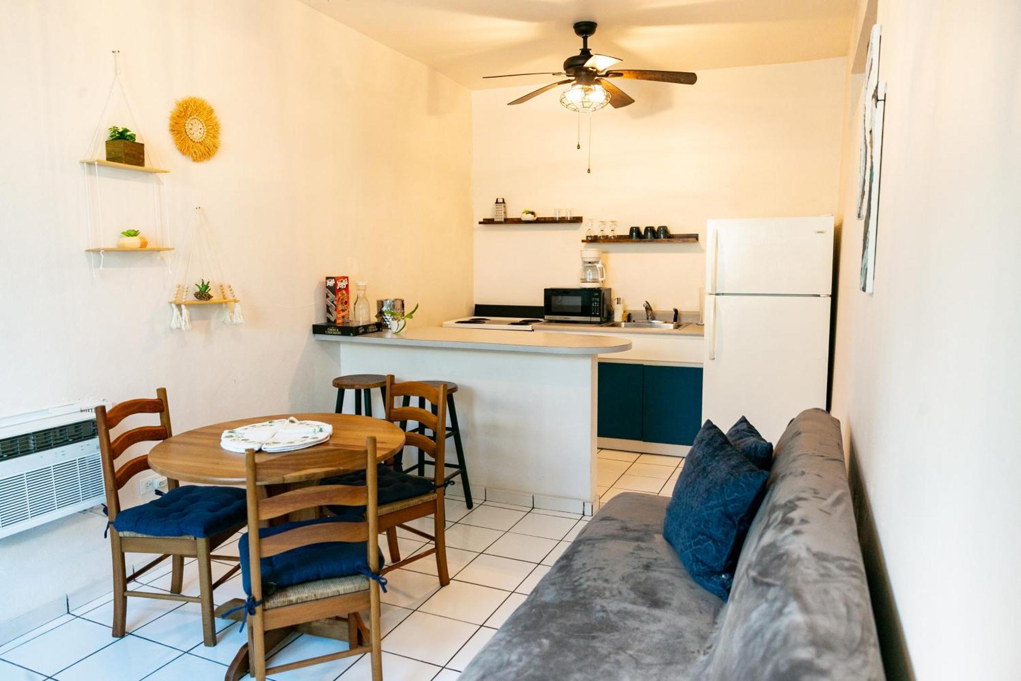 Numero Uno Beach Apartments San Juan Extérieur photo